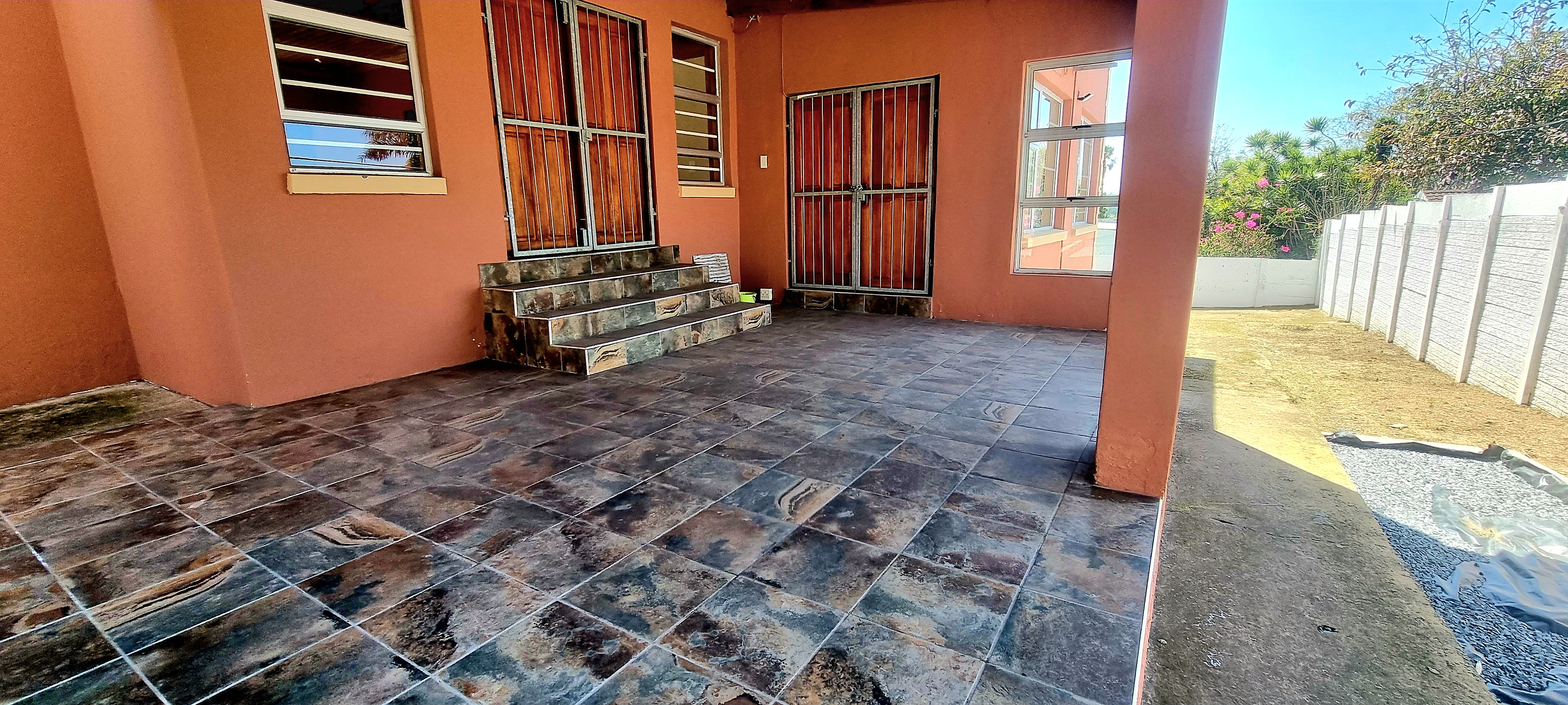 5 Bedroom Property for Sale in Beacon Bay North Eastern Cape